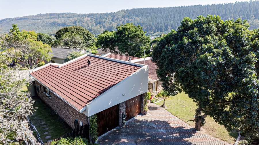 4 Bedroom Property for Sale in Meedingsride Western Cape